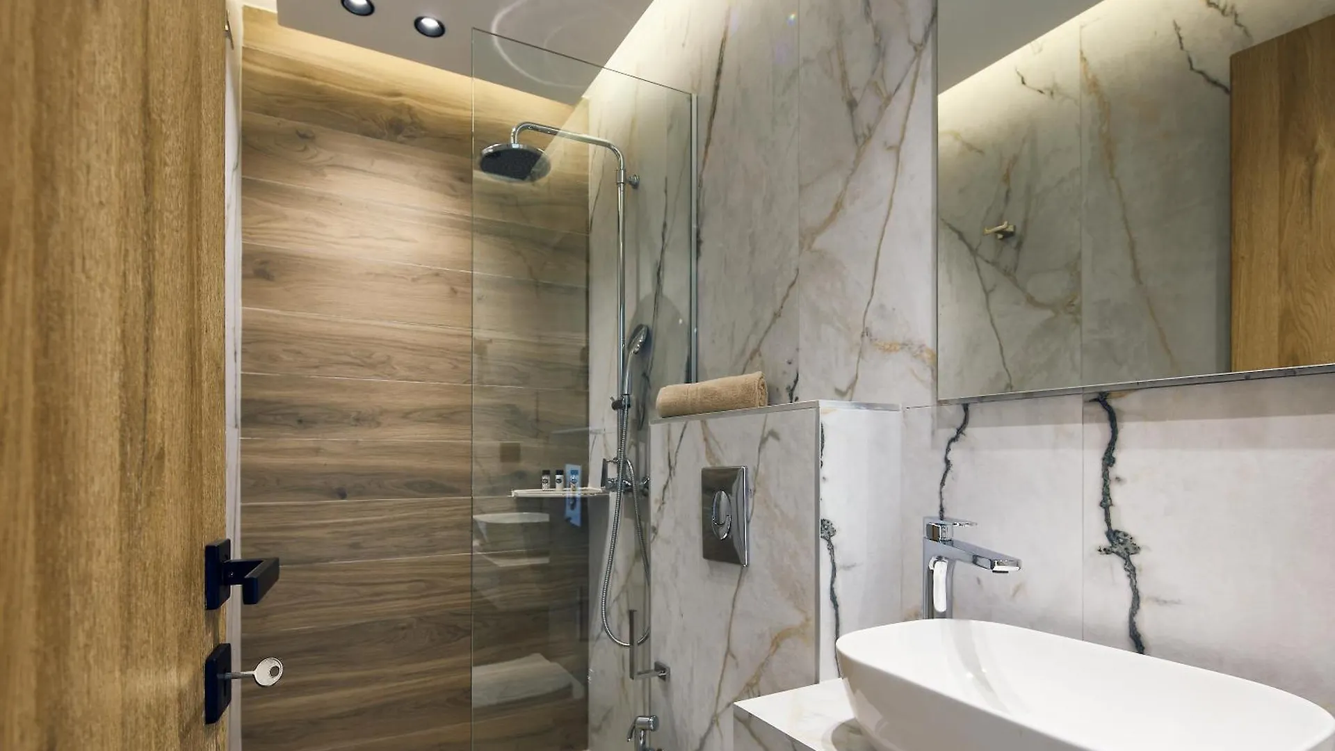 Grande Madonna Luxury Boutique Suites Ρέθυμνο Ξενοδοχείο με διαμερίσματα